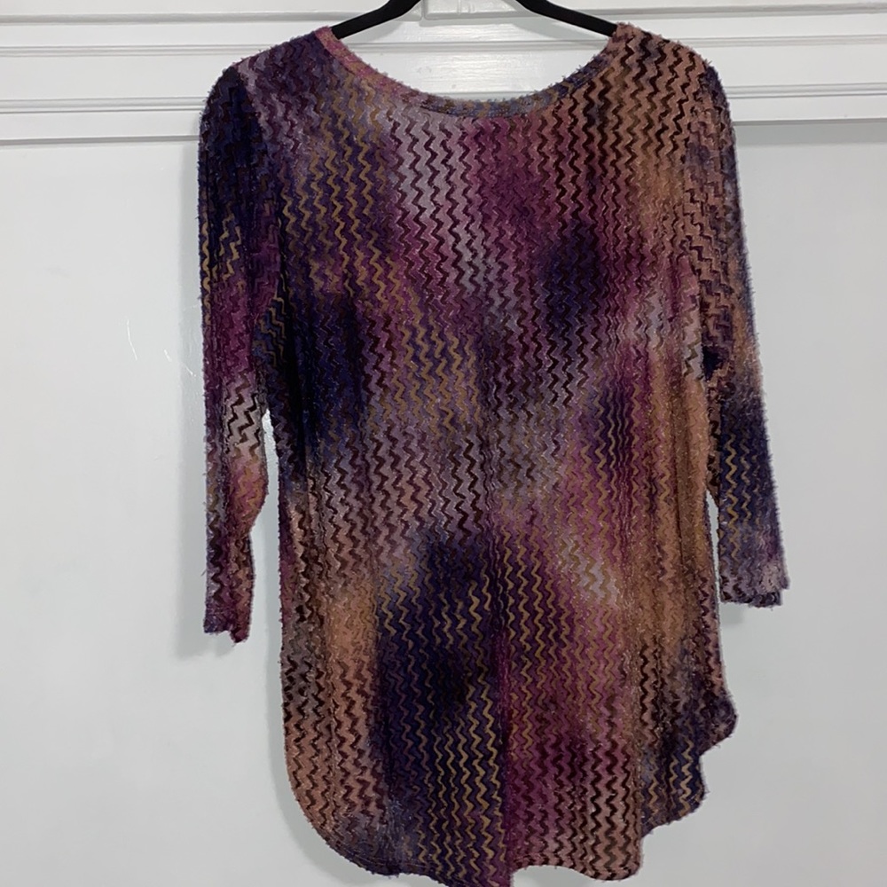Karen Kane Amber Wave Burnout Shirttail Shirt - Picture 7 of 12